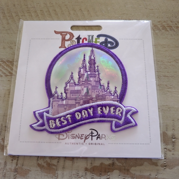 Disney Accessories - NWT Disney patched patches best day ever castle